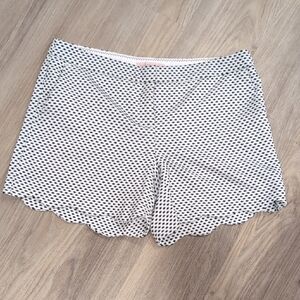 White and Navy Patterned Shorts Size 8